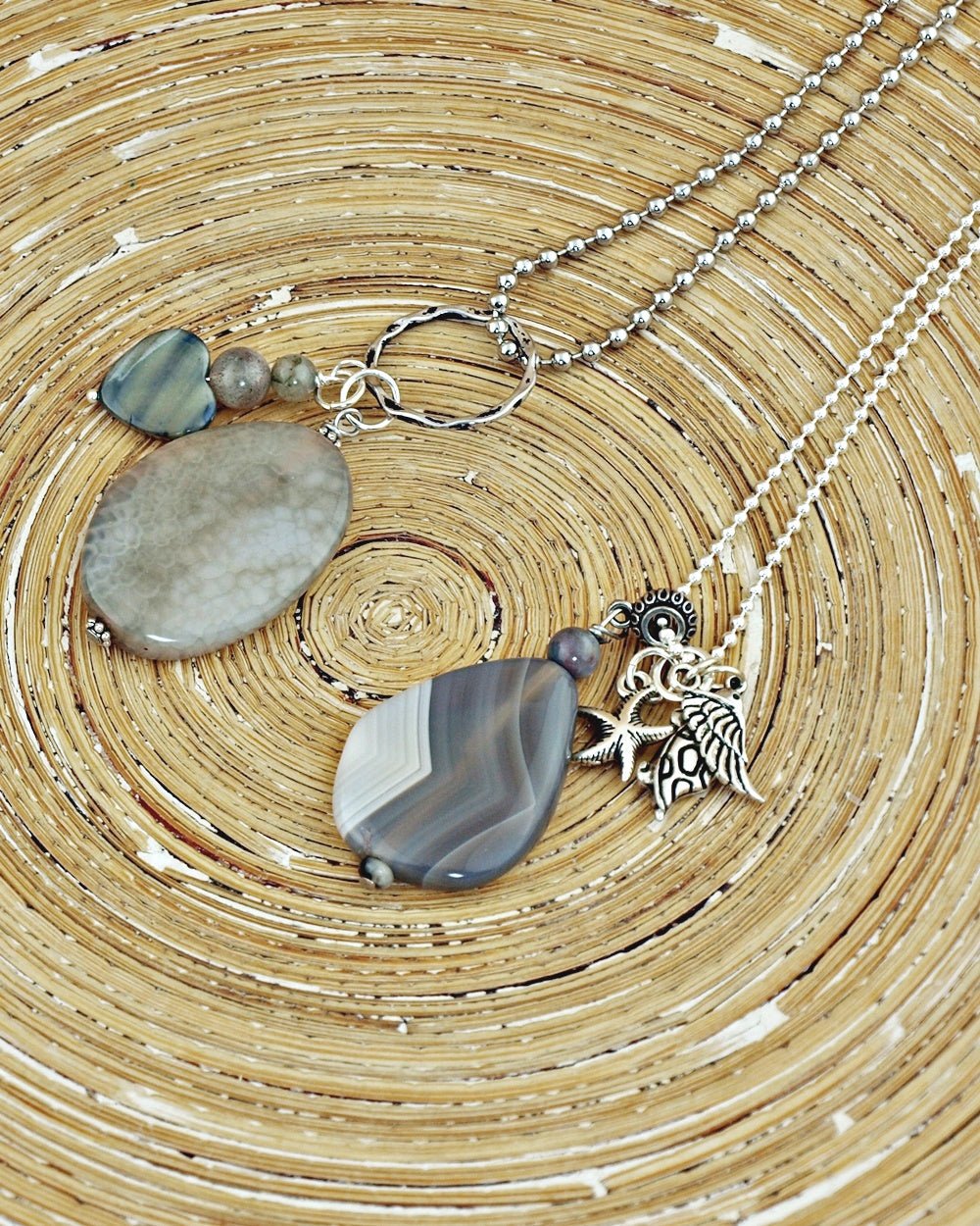 Lange ketting Grey Sea vibes - HanneHaves