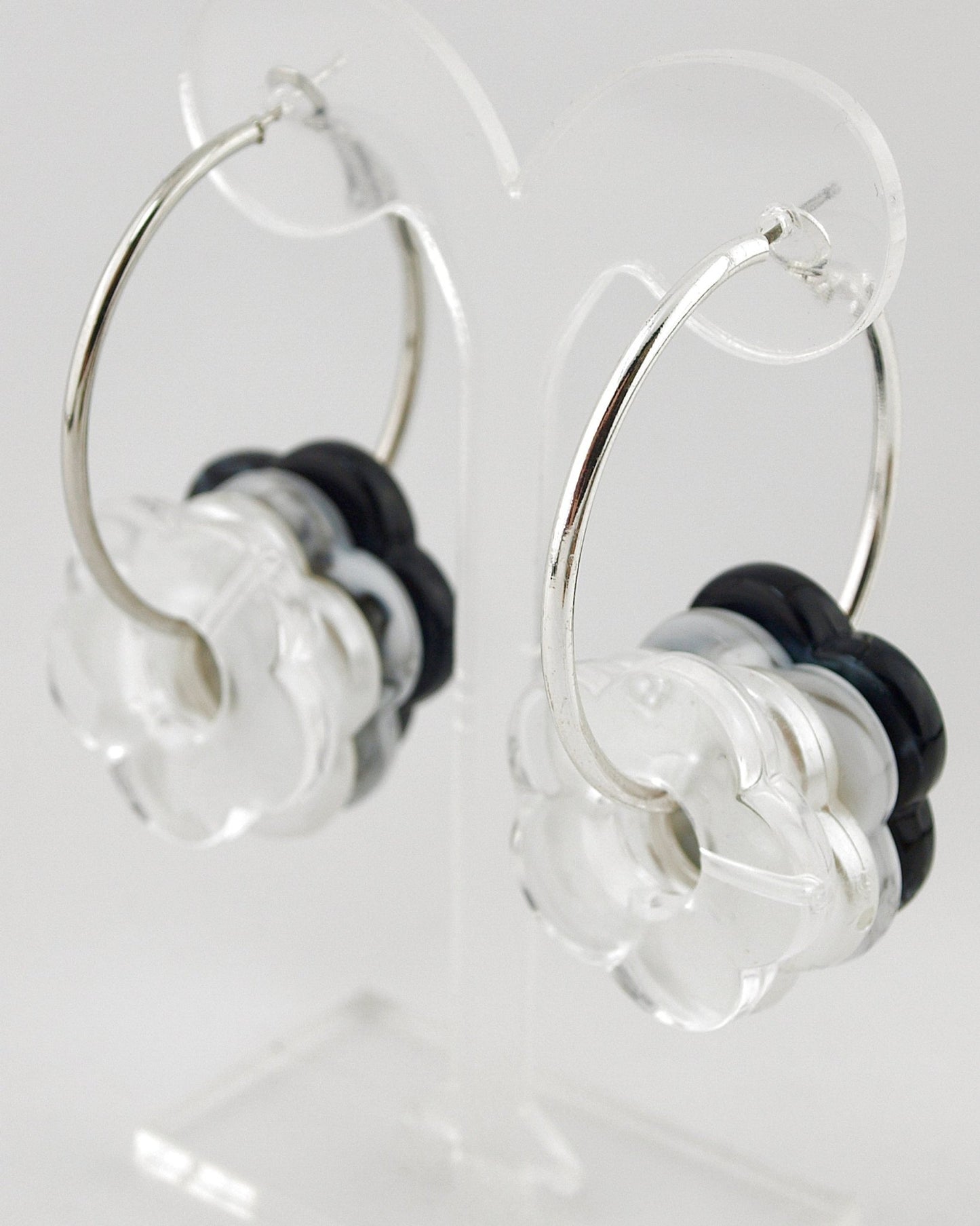 Oorbellen creolen Bloemkralen Zilver Zwart - HanneHaves