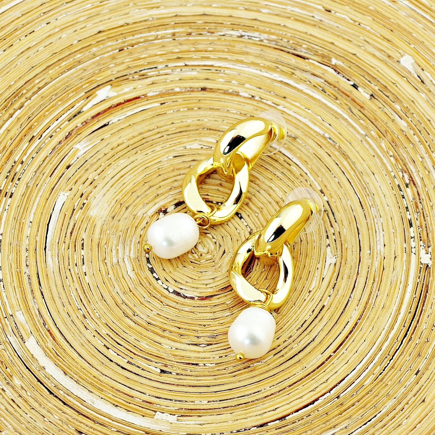 Oorbellen Chain pearls - HanneHaves