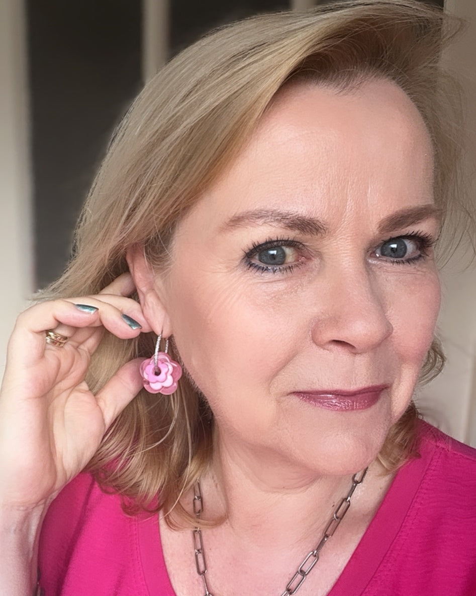Oorbellen: creolen met bloemen hangers mix & match rosé goud