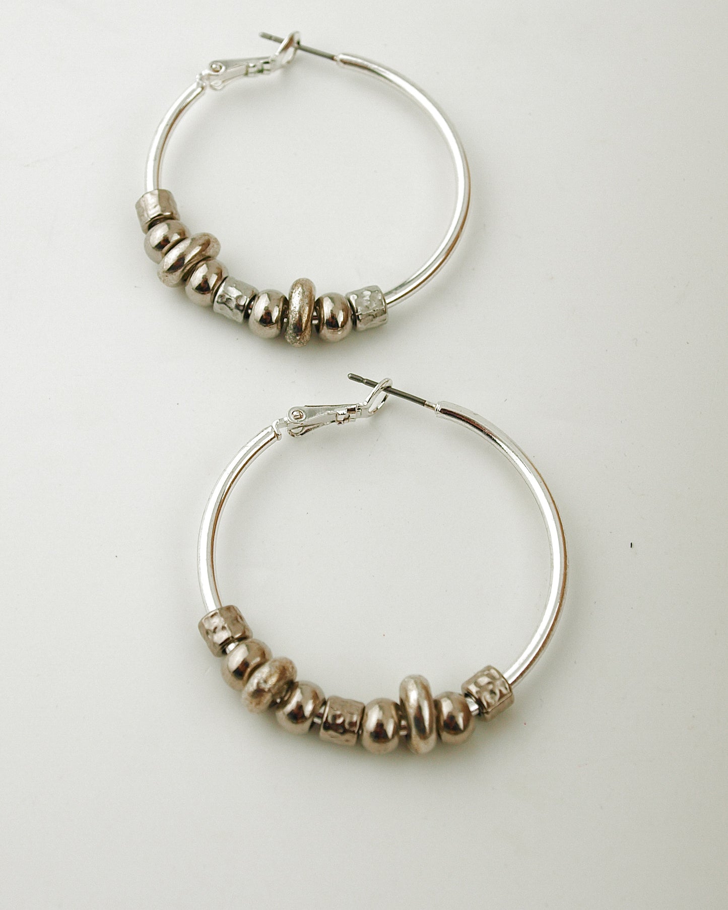 Oorbellen Creolen: Silver Beads