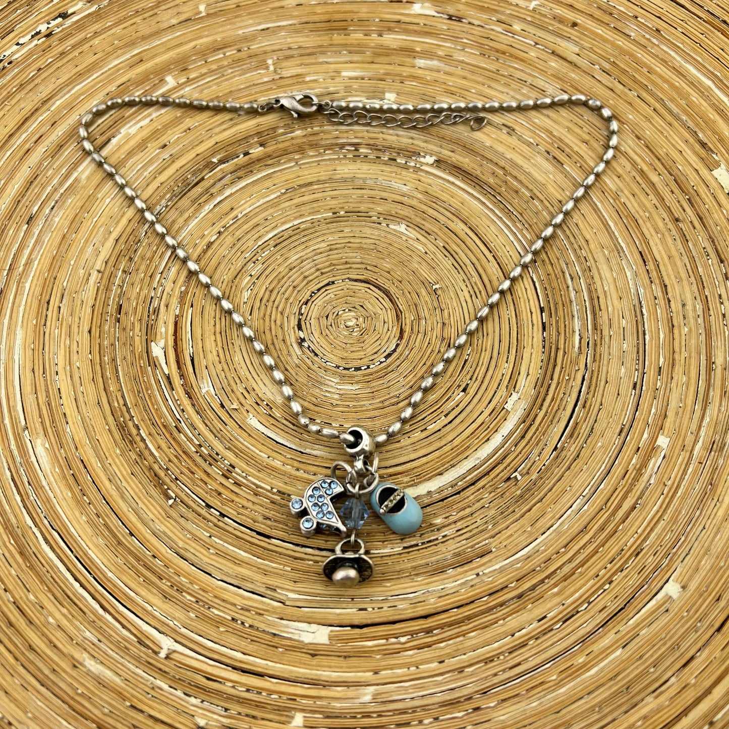 It is a Boy ketting