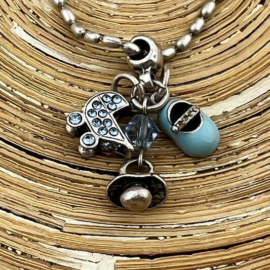 It is a Boy ketting