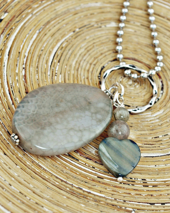 Lange ketting Grey Heart Shell