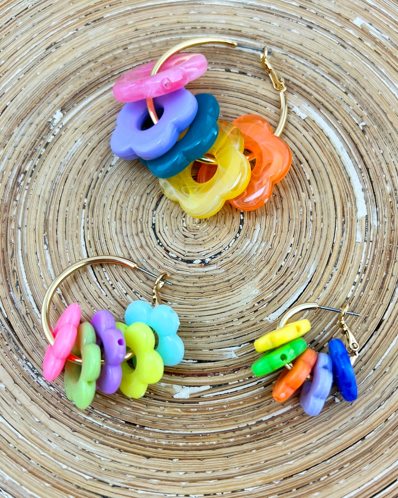 Oorbellen creolen Bloemkralen frisse kleuren Large