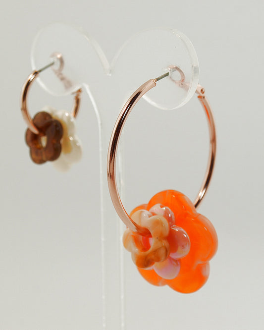 Oorbellen: creolen met bloemen hangers mix & match rosé goud