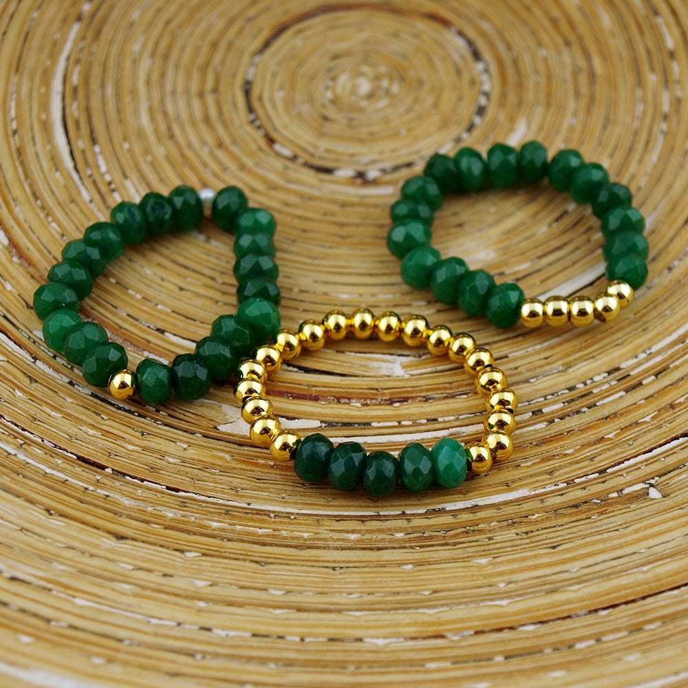 Stretch ringen set van jade kralen Smaragd