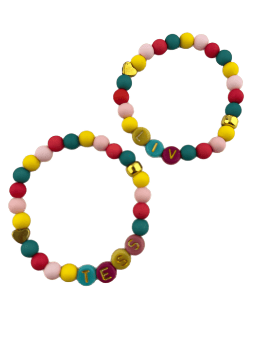 Kinderarmbandje met naam pastel kleur - HanneHaves