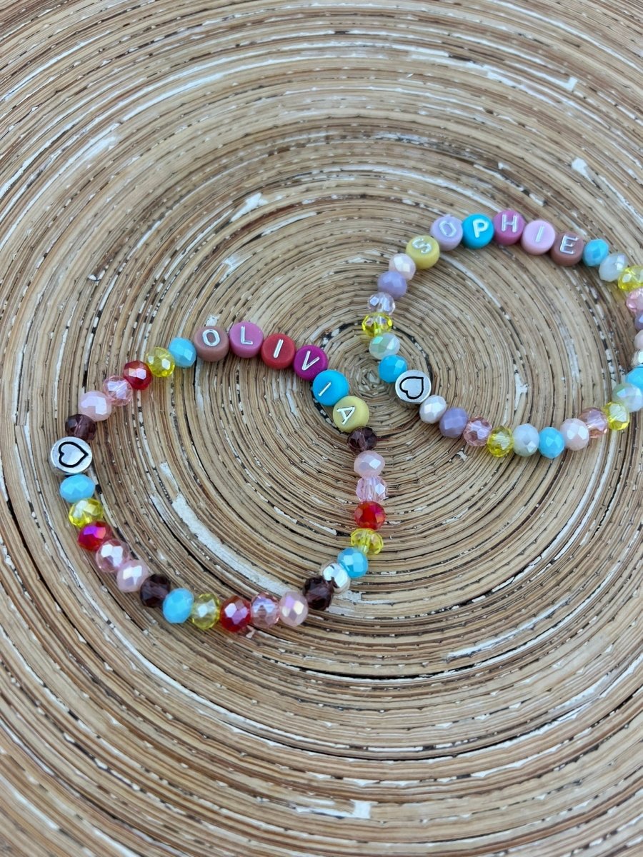 Kinderarmbandje met naam pastel kleur luxe - HanneHaves