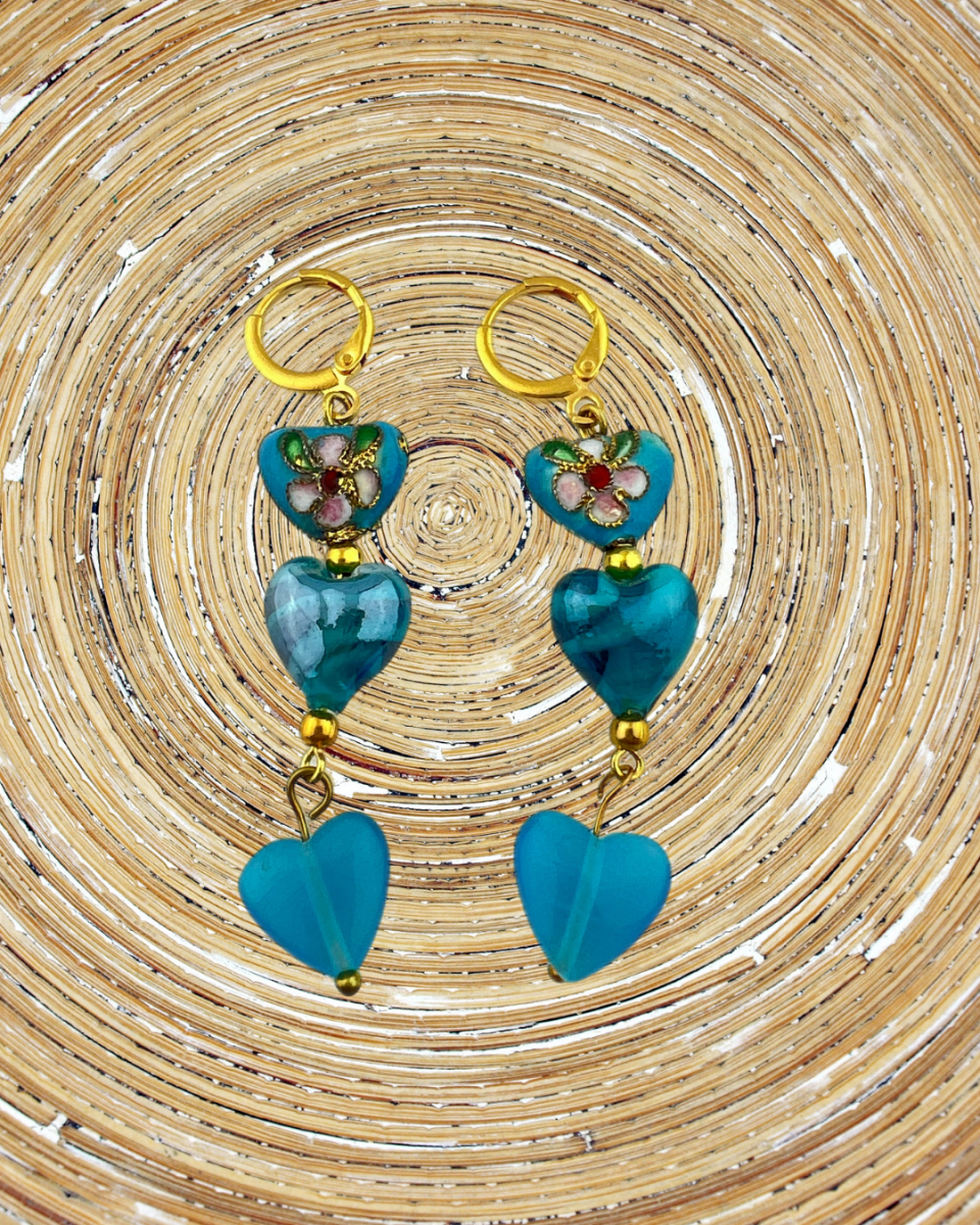 Oorbellen Blauwe Hartjes Cloisonné - HanneHaves