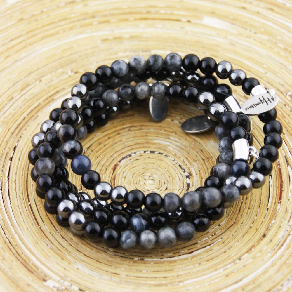 Happy bracelet: Peacefull