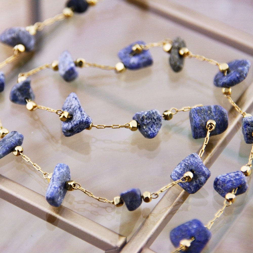 Korte ketting: Golden Blue Chunks