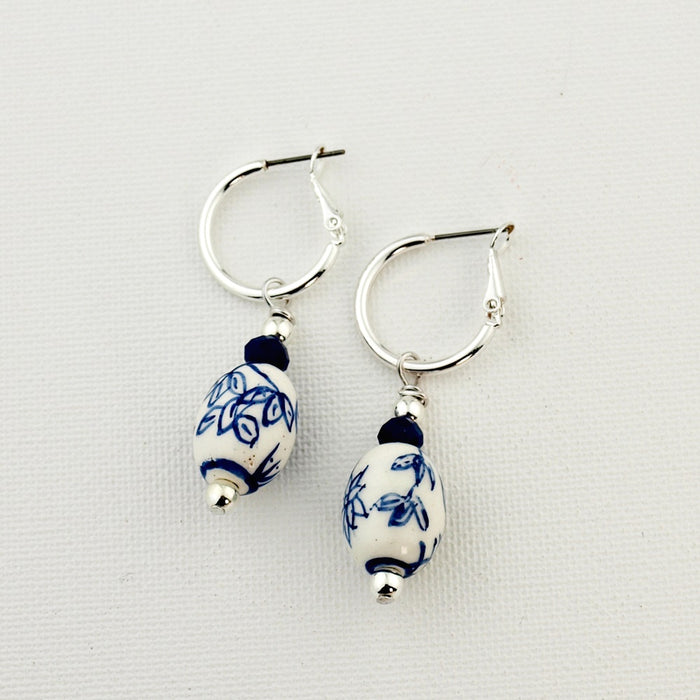 Creolen oorbellen Delfts Blauw Flowers